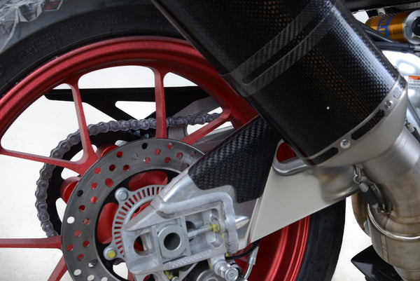 Hiilikuitu Swingerm Guard (oikea puoli), Aprilia RSV4 RR / RF 15- / RSV4 1100 Tehdas 19-20 / V4 Tuono [R] 15-