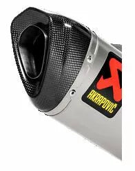 Akrapovic-pääty CF EC331 V-EC331